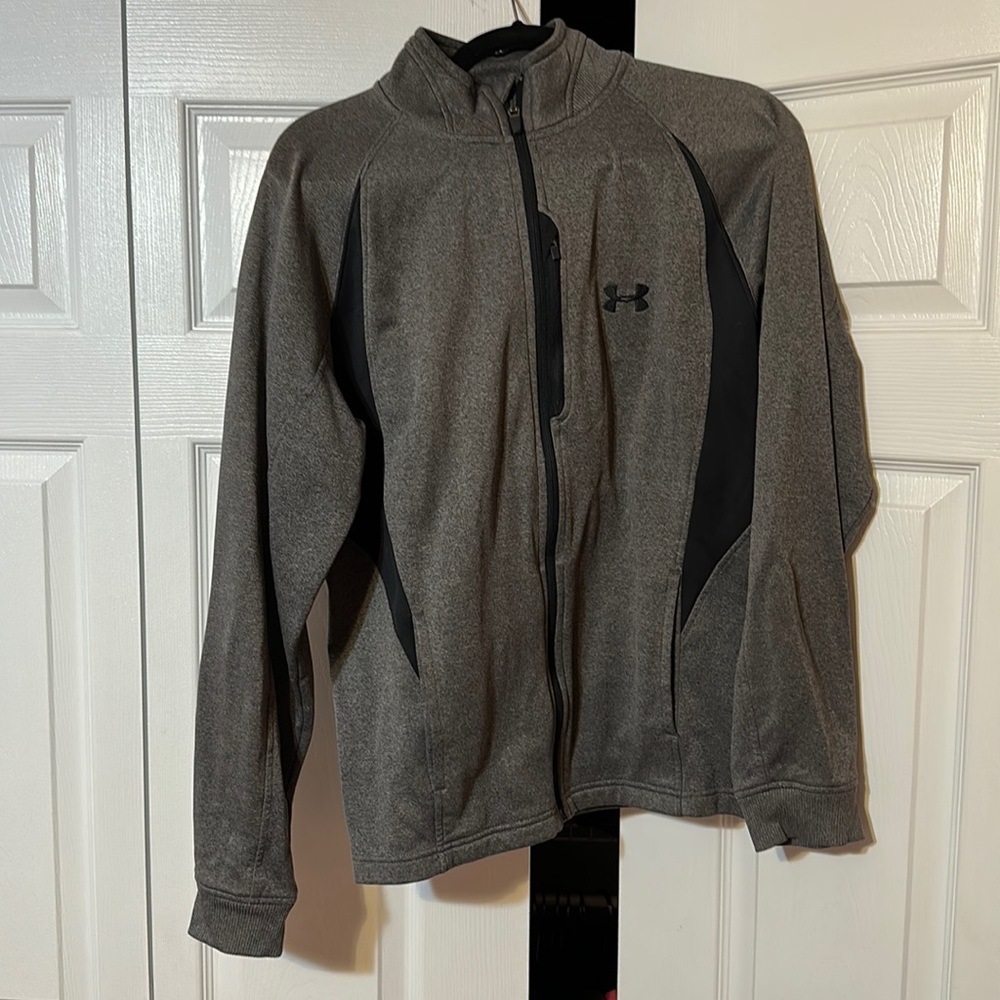 Under armor fleece men’s size medium gray and black